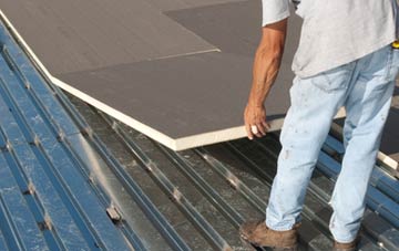 benefits of insulating Red Rock flat roofing